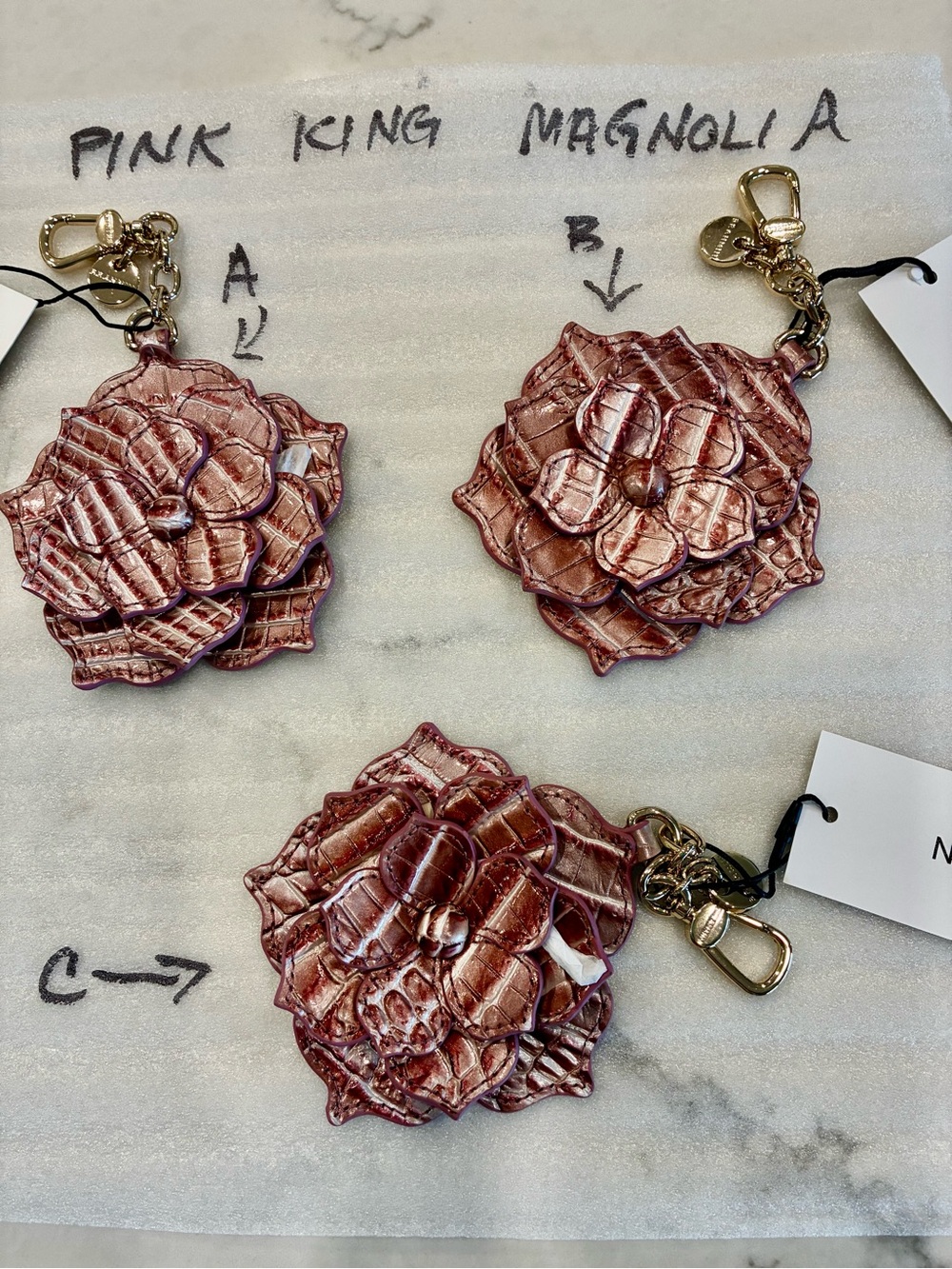 Brahmin “Pink Icing”
Magnolia Floral Keychain/ Purse Charm NWT